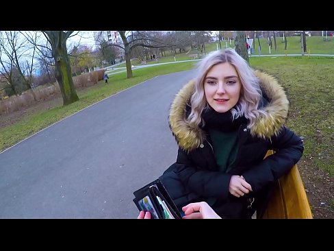 ❤️ Кончаҳои гарми бегонаро барои пул фурӯ мебарад - минет дар парк аз ҷониби Ева Элфи ❤❌ Видео мақъад дар tg.pi-porno.ru ❤